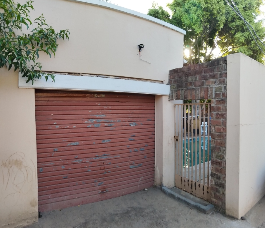 3 Bedroom Property for Sale in Uitenhage Central Eastern Cape